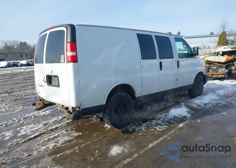 2007 Chevrolet Express Work Van z USA, uszkodzony, nr VIN 1GCFG15X871159578